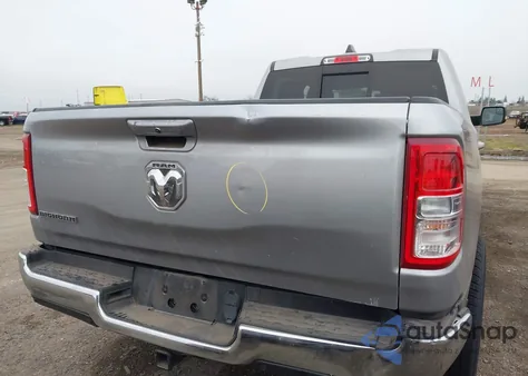 2022 Ram 1500 Big Horn 4X2 6'4 Box from USA, damaged, VIN 1C6RREBG0NN273414